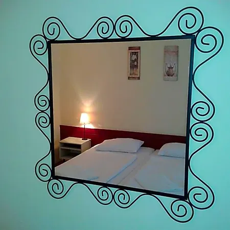 Bed Breakfast Hotel Budapest 2*
