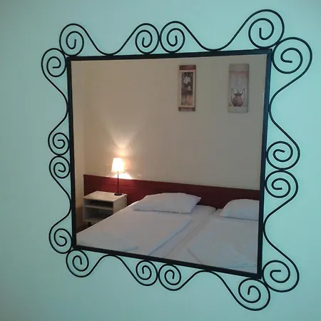 Hotel Bed Breakfast Hotel Budapest